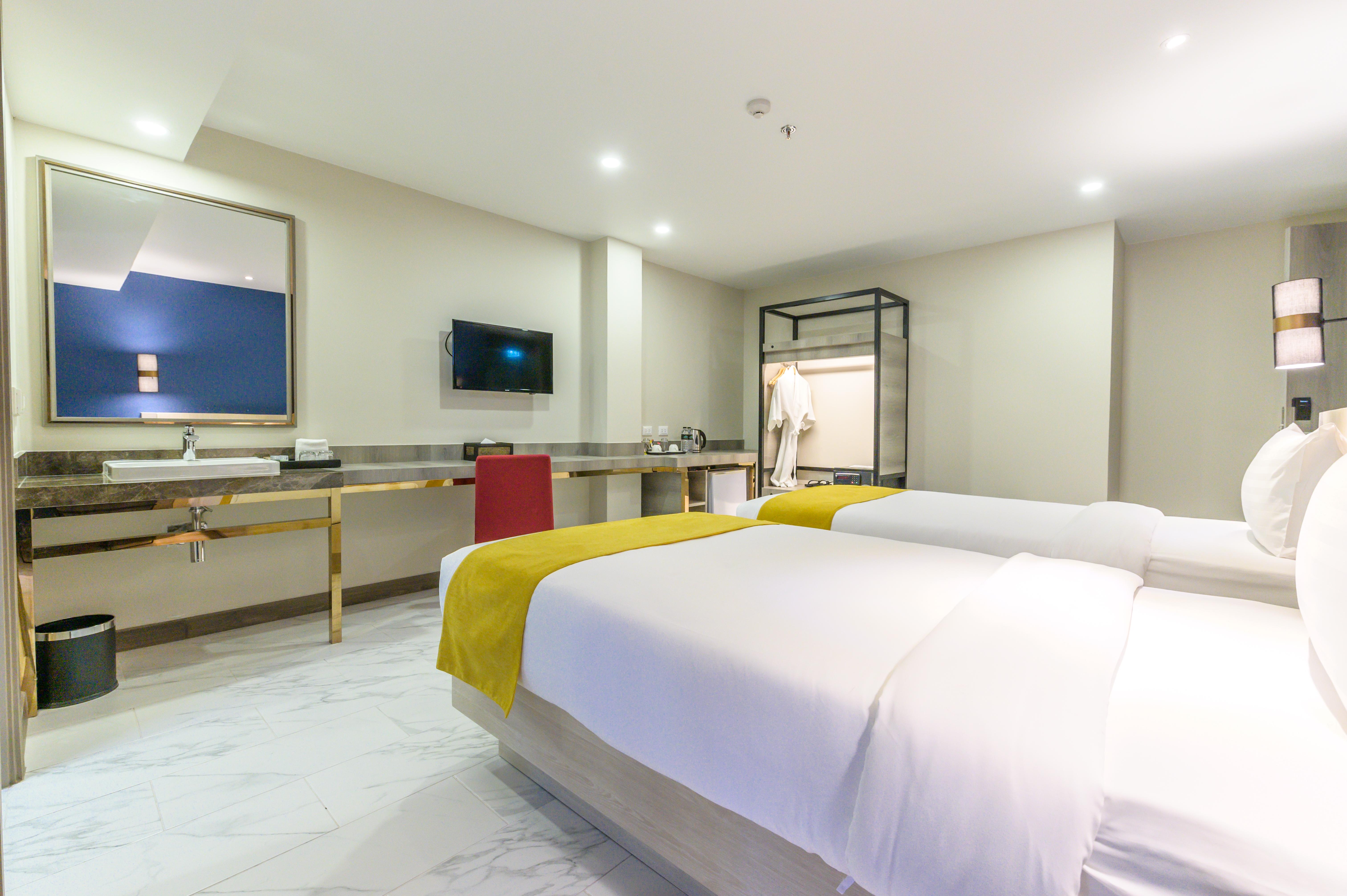 Andakira Hotel - Sha Extra Plus Patong Ngoại thất bức ảnh