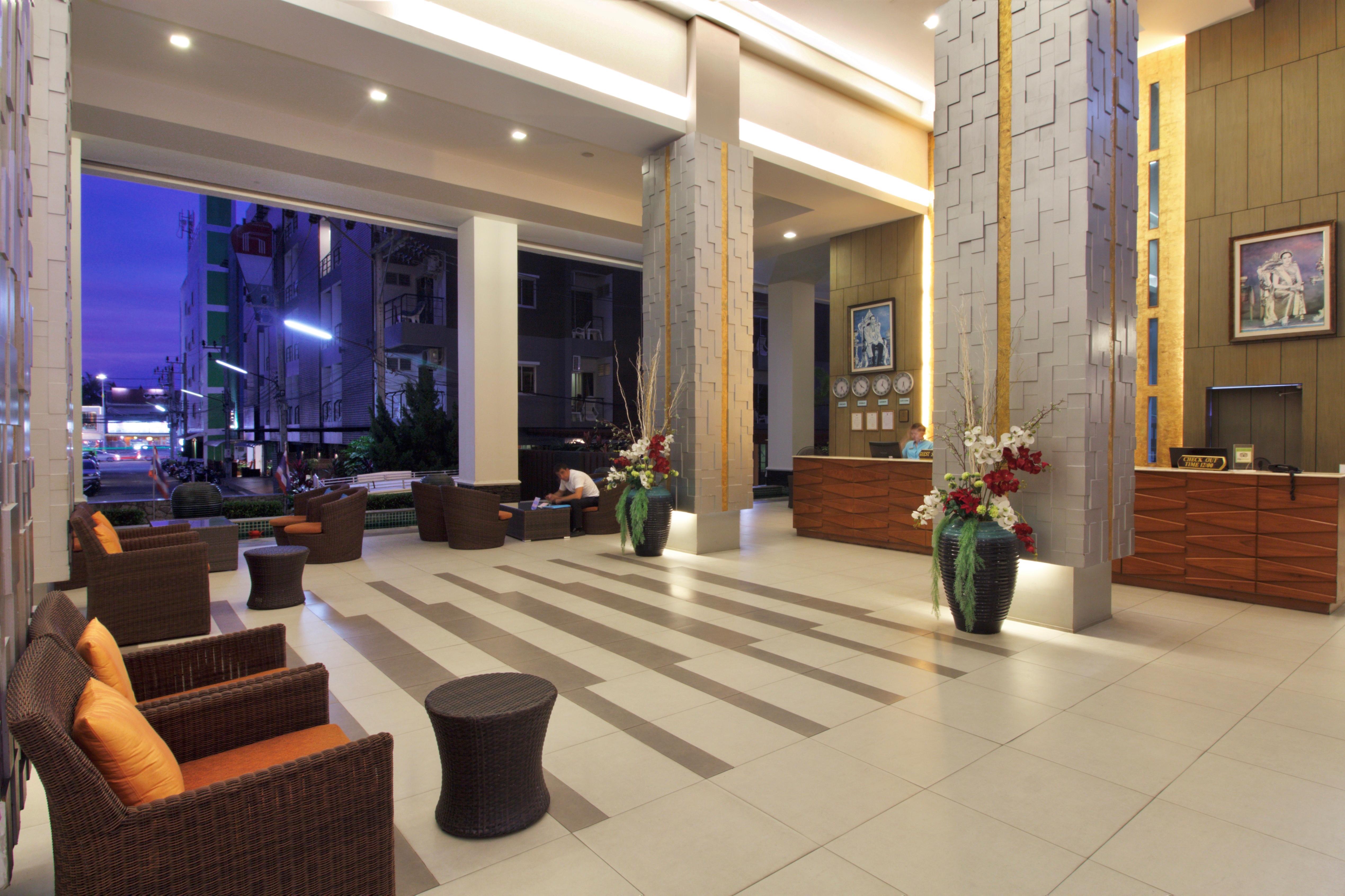 Andakira Hotel - Sha Extra Plus Patong Ngoại thất bức ảnh