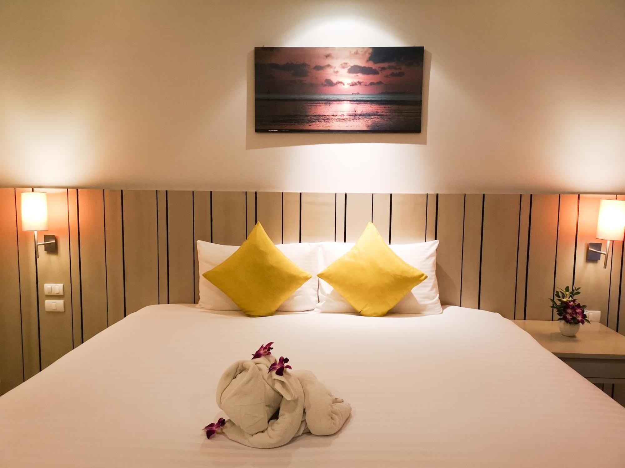 Andakira Hotel - Sha Extra Plus Patong Ngoại thất bức ảnh