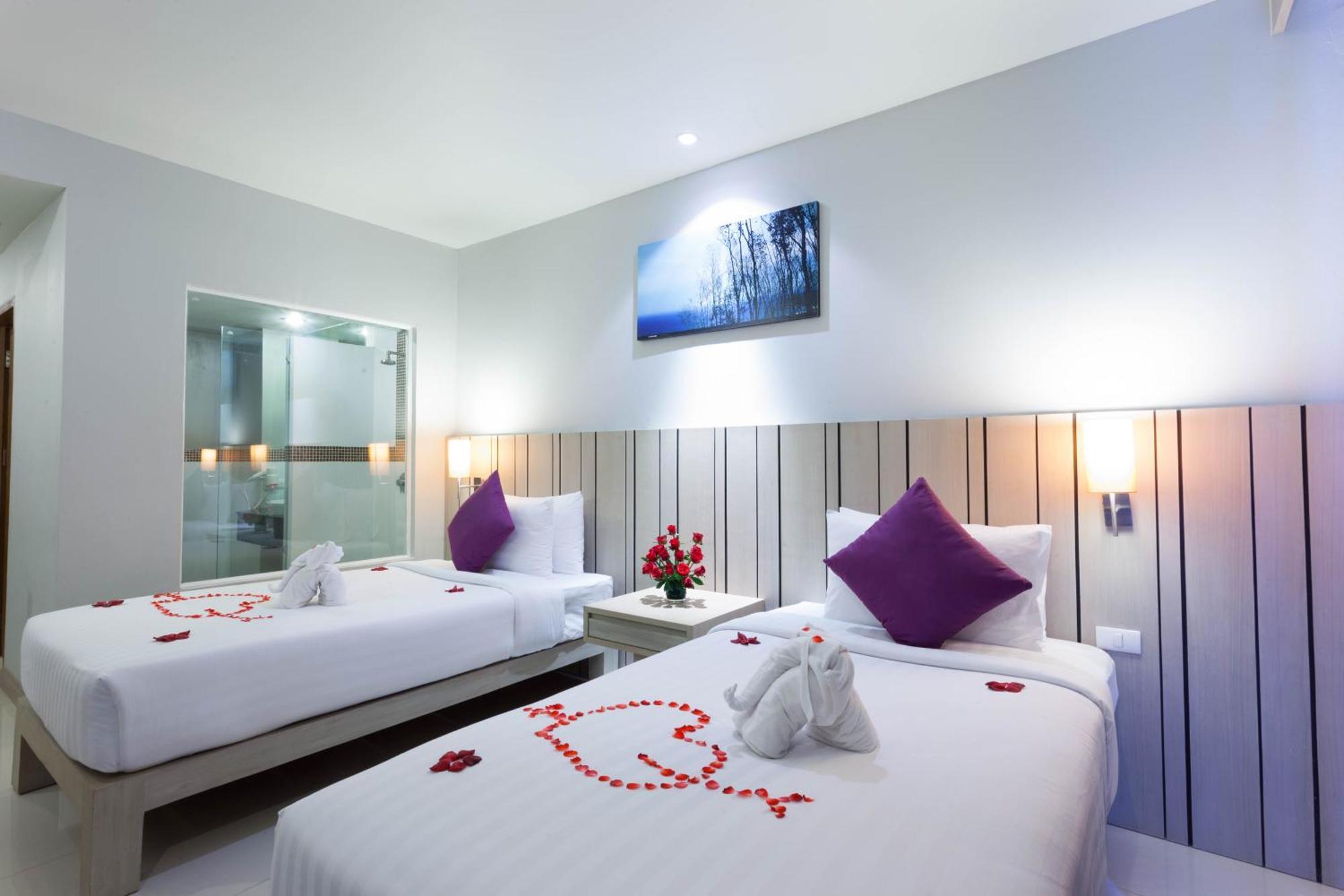 Andakira Hotel - Sha Extra Plus Patong Ngoại thất bức ảnh