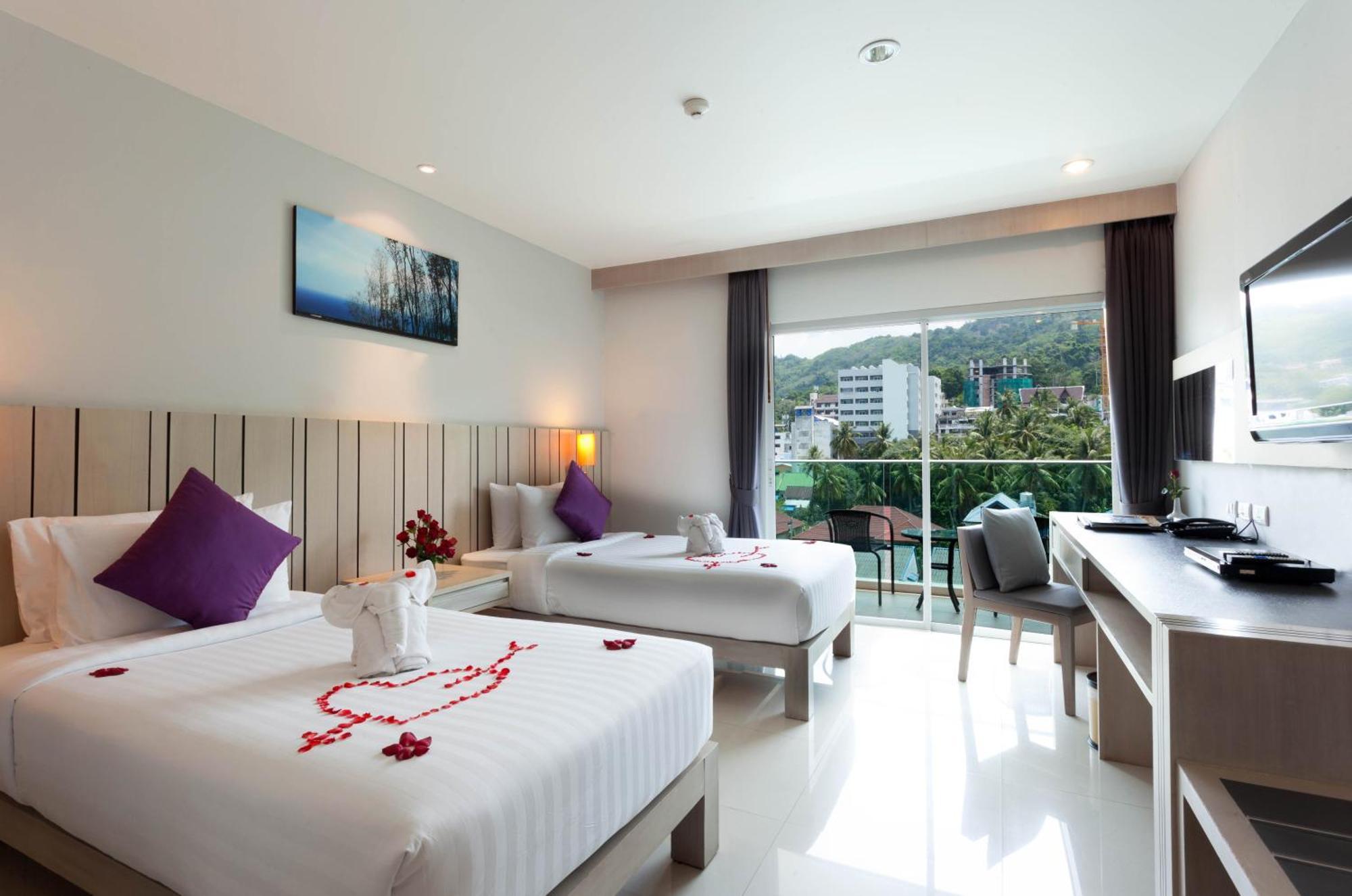 Andakira Hotel - Sha Extra Plus Patong Ngoại thất bức ảnh